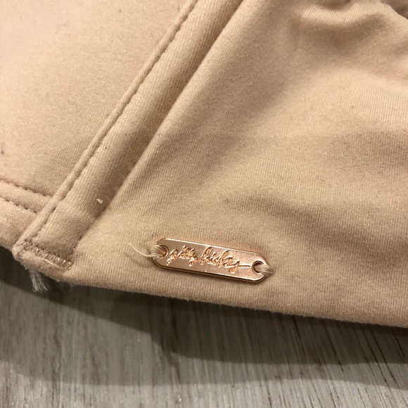 Gilly Hicks Wireless Bra - Picture 7 of 7